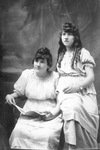 Cabinet card photograph of Hazel Barclay and Jewell Alexander