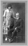 Cabinet card photograph of Elsie Barclay (Griffin) and cousin Mark Travers in Toledo, Ohio