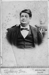 Cabinet card of Dr. Milton H. Cravens by Mahanay Brothers