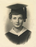 Virginia Garrett graduation portrait by Bryant Studio