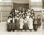 Keller Home Demonstration Club, photographed at Tarrant County Court House, 1923