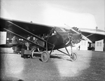 Passengers boarding a Texas Air Transport Passenger Ship