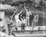 The Texas Steer departing for Chicago via the Trinity River, crew members Commodore Col. B. M. (Basil Muse) Hatfield, Buddy Cashion, J. F. Norris, D. E. Bennett, and W. J. West