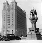 Al Hayne monument, downtown Fort Worth, Texas, 1934