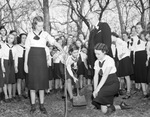 Fort Worth Camp Fire Girls plant tree in Botanic Center honoring Gen. William Jenkins Worth