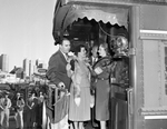 Series on Eisenhower campaign visit. Tom McCann, Mrs. Eisenhower, General Eisenhower and Mrs. Amon Carter