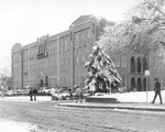 Ransom Hall, snow on ground, University of Texas at Arlington (U. T. A.)