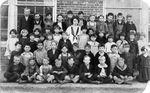 Ozark school class photo, 1923