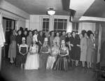 Group portrait photograph of Nyanca Court by W. D. Smith