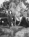 Unveiling of Will Rogers statue and painting by W. D. Smith