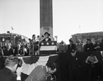 Unveiling of Will Rogers statue and painting by W. D. Smith