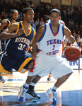 Mavericks Basketball Game by University Photographer