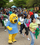 Students participate in UTA Earth Day 2010 by University Photographer